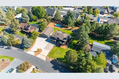 63276 Eastview Drive, Bend, OR 97701 - Photo 47
