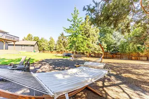 63276 Eastview Dr, Bend, OR 97701 - Photo 41
