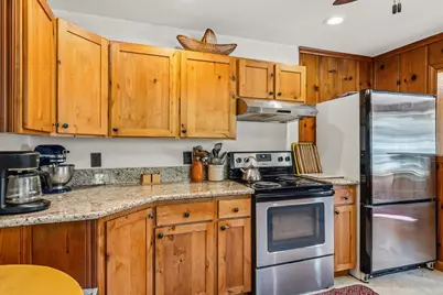 27562 Redwood Highway, Cave Junction, OR 97523 - Photo 17