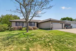 3090 Cheltenham Wy, Medford, OR 97504 - Photo 3