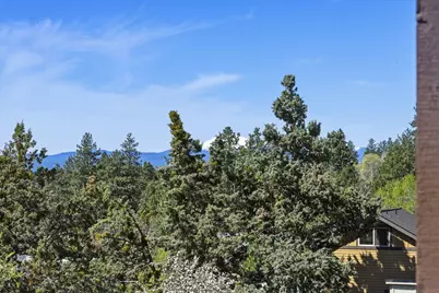 1010 NW Roanoke Avenue #6, Bend, OR 97703 - Photo 3