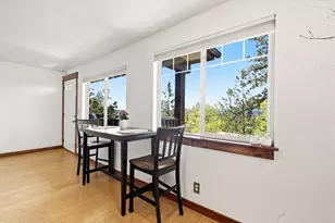 1010 NW Roanoke Ave, Bend, OR 97703 - Photo 7