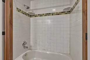 1010 NW Roanoke Ave, Bend, OR 97703 - Photo 21