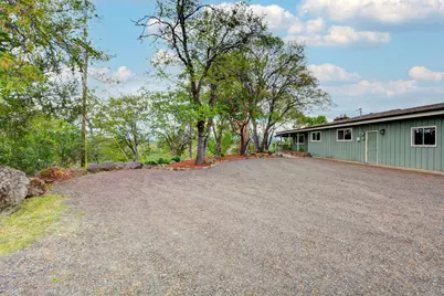 1015 Palima Drive, Eagle Point, OR 97524 - Photo 65