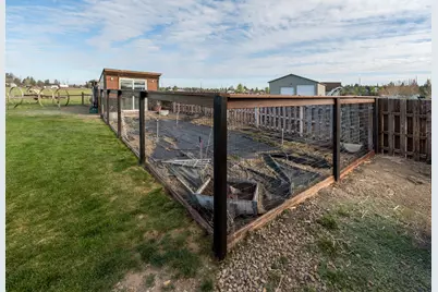 4437 NW Glenn Meadow Loop, Redmond, OR 97756 - Photo 31