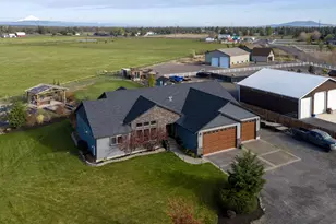 4437 NW Glenn Meadow Loop, Redmond, OR 97756 - Photo 3