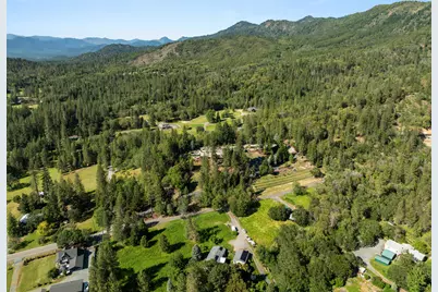 727 Earhart Road, Rogue River, OR 97537 - Photo 73
