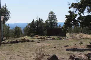 20985 Limestone Ave, Bend, OR 97703 - Photo 3