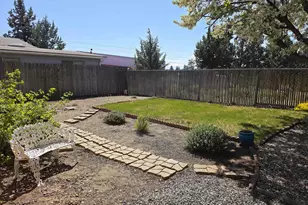 1001 SE 15th St, Bend, OR 97702 - Photo 27