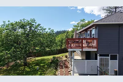 381 Pinetop Terrace, Shady Cove, OR 97539 - Photo 37