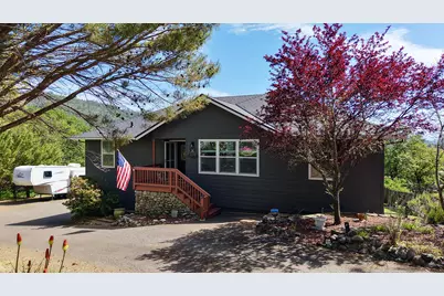 381 Pinetop Terrace, Shady Cove, OR 97539 - Photo 1