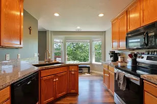 381 Pinetop Terrace, Shady Cove, OR 97539 - Photo 11
