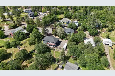 381 Pinetop Terrace, Shady Cove, OR 97539 - Photo 61
