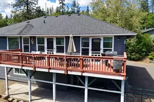 381 Pinetop Terrace, Shady Cove, OR 97539 - Photo 39
