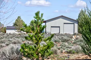 66355 Barr Rd, Bend, OR 97703 - Photo 3