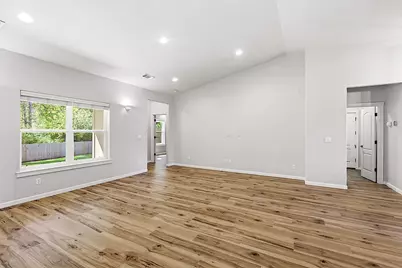 2737 SW Trinity Way, Grants Pass, OR 97527 - Photo 5