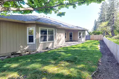 2737 SW Trinity Way, Grants Pass, OR 97527 - Photo 31