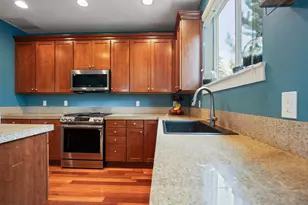 2910 NE Jackdaw Dr, Bend, OR 97701 - Photo 9