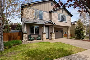 2910 NE Jackdaw Dr, Bend, OR 97701 - Photo 3