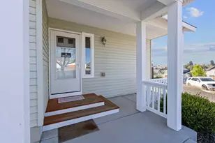 792 NE Robin Pl, Prineville, OR 97754 - Photo 3