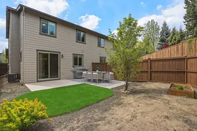 20724 Sierra Drive, Bend, OR 97701 - Photo 37