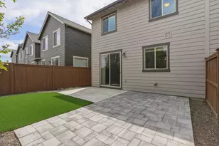 20724 Sierra Dr, Bend, OR 97701 - Photo 31