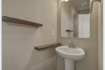 20724 Sierra Drive, Bend, OR 97701 - Photo 31