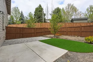 20724 Sierra Dr, Bend, OR 97701 - Photo 29