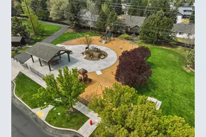 20724 Sierra Drive, Bend, OR 97701 - Photo 53