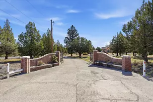 12442 Southeast Lost Lake Drive, Prineville, OR 97754 - Photo 3