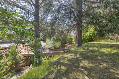 204 NW Sinclair Drive, Grants Pass, OR 97526 - Photo 39