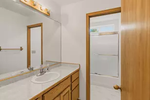 204 NW Sinclair Dr, Grants Pass, OR 97526 - Photo 27