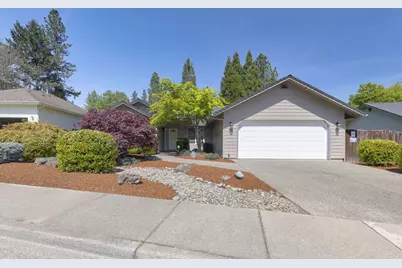 204 NW Sinclair Drive, Grants Pass, OR 97526 - Photo 45