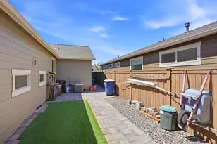 61065 Manhae Loop, Bend, OR 97702 - Photo 51