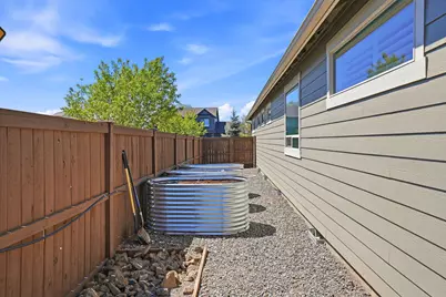 61065 Manhae Loop, Bend, OR 97702 - Photo 53