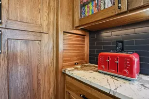 61065 Manhae Loop, Bend, OR 97702 - Photo 11