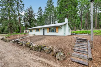 981 Upper Applegate Road, Jacksonville, OR 97530 - Photo 31