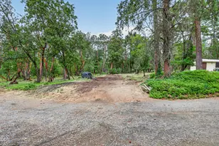 981 Upper Applegate Rd, Jacksonville, OR 97530 - Photo 33