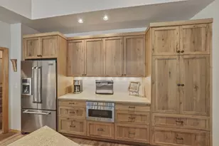70836 Mountain Rose, Black Butte Ranch, OR 97759 - Photo 13
