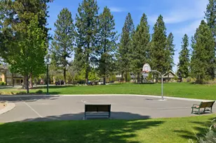 1436 NW William Clark St, Bend, OR 97703 - Photo 27
