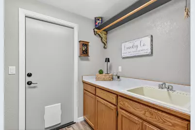 2655 Lawnview Drive, Medford, OR 97504 - Photo 23