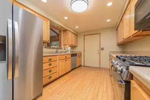 60834 Defiance St, Bend, OR 97702 - Photo 9
