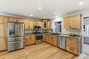 144 SW Cleveland Ave, Bend, OR 97702 - Photo 31