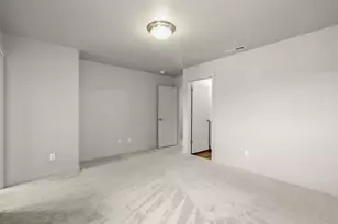 2366 NE Victor Pl, Bend, OR 97701 - Photo 17