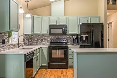 16983 Jacinto Road, Bend, OR 97707 - Photo 3