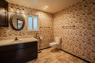 10 Donna Way, Central Point, OR 97502 - Photo 23