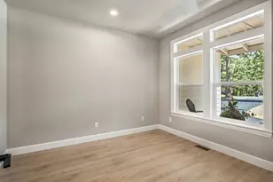 60163 Crater Rd, Bend, OR 97702 - Photo 23