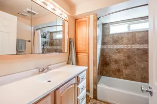 2236 NE Meadow Ln, Bend, OR 97701 - Photo 29