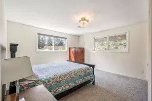 2236 NE Meadow Ln, Bend, OR 97701 - Photo 19