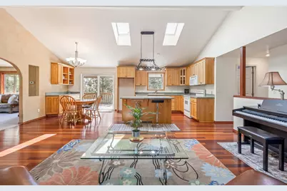 2236 NE Meadow Lane, Bend, OR 97701 - Photo 11